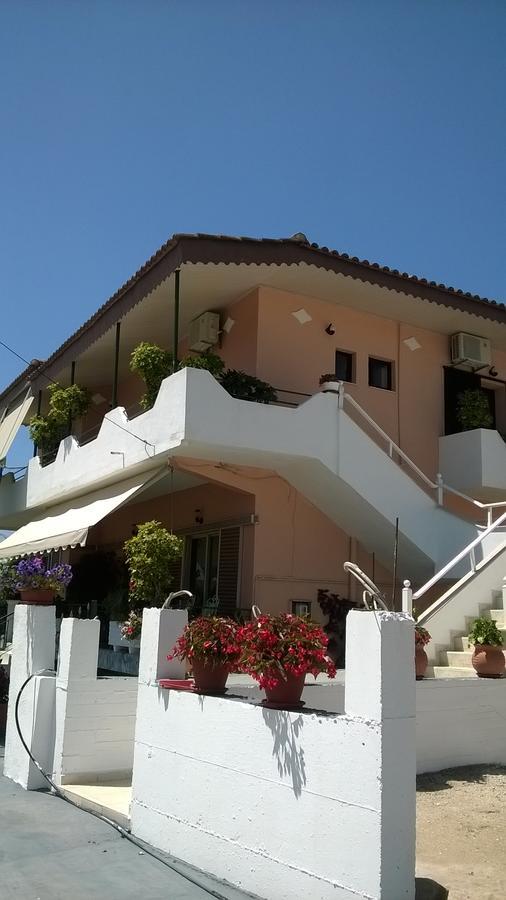Kostas Christos Rooms Ammoudia Luaran gambar